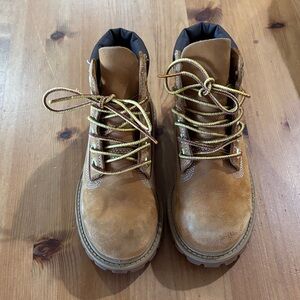 Timberland Tan Lace-Up Boots - Kids 10